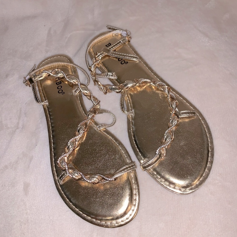 Chain Design Sandals - Picture 1 of 3